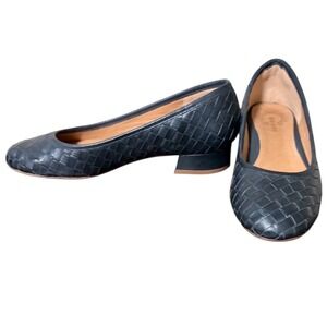 NWOB Brioso Mera Leather Women's 
Pumps, Size